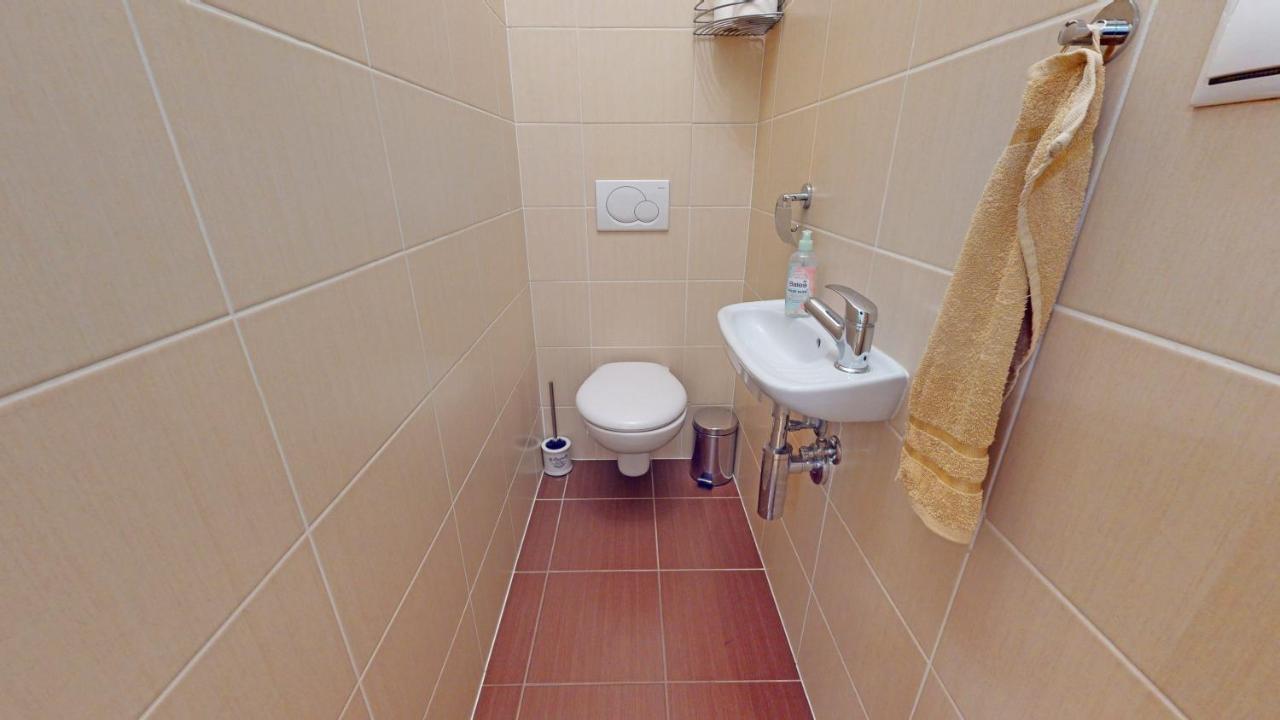 Central Apartmany Biela Street บราติสลาวา ภายนอก รูปภาพ